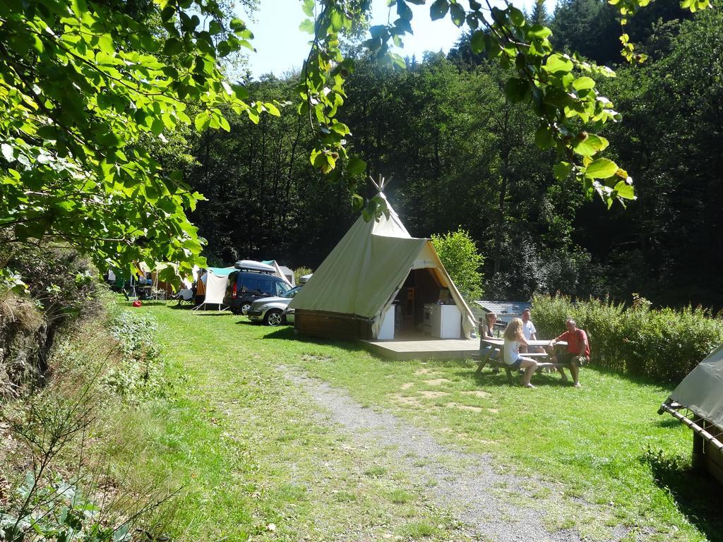 Camping Le Canada-Insolite Chiny Szoba fotó